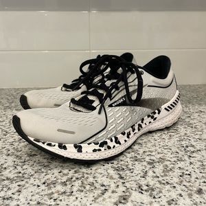 Brooks Ghost Running Shoe - Black and White Leopard